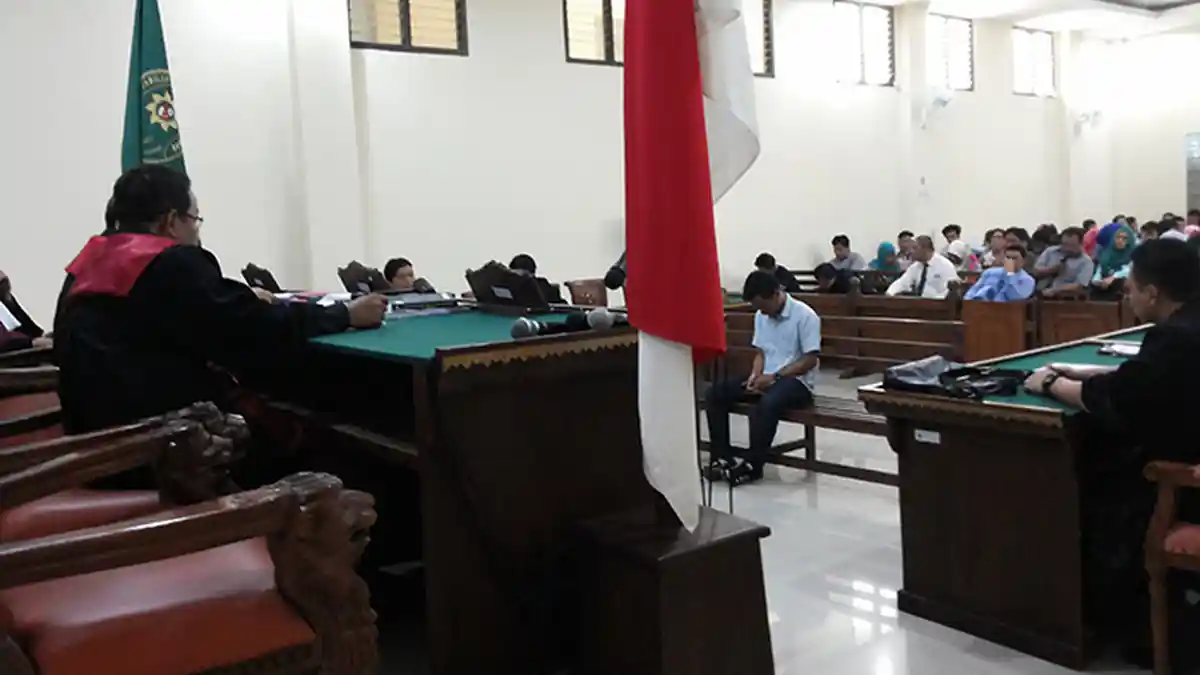 Tiga Mahasiswa Curi Alat Peraga Kampanye Dimaafkan