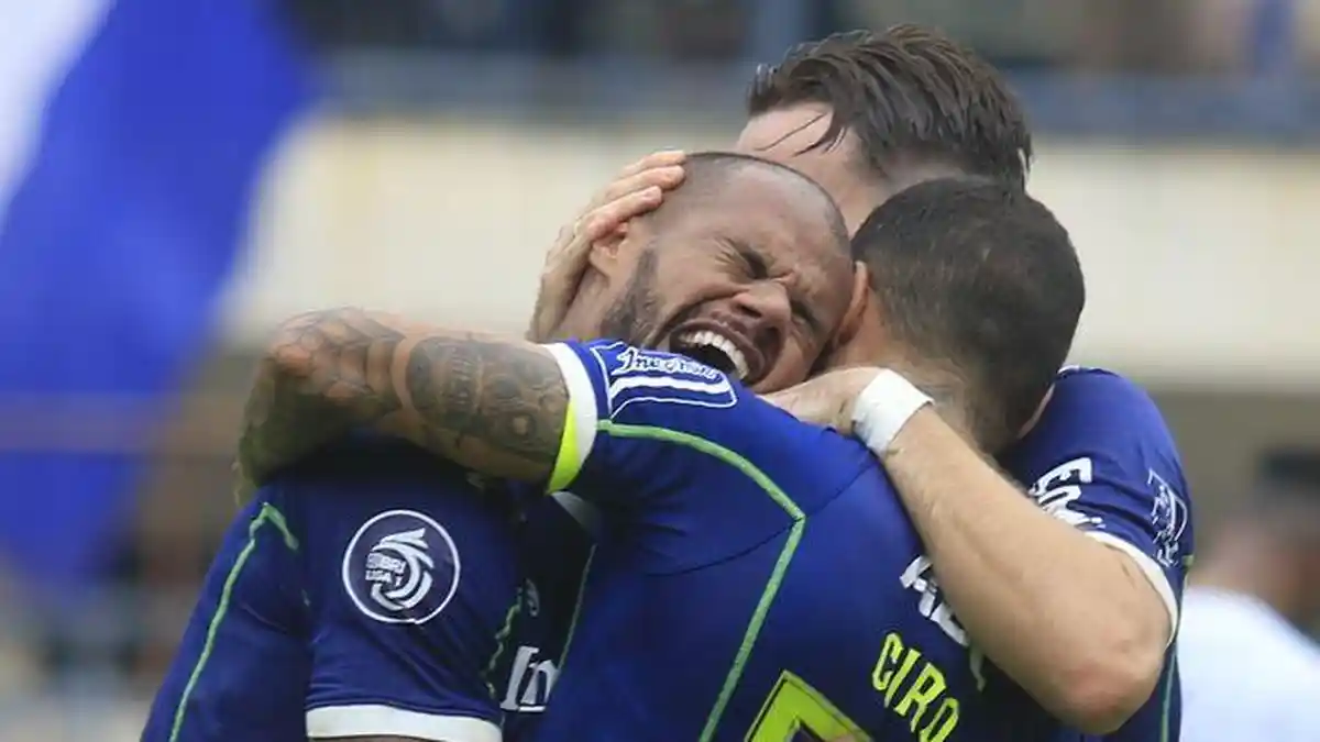 TONTON LIVE STREAMING INDOSIAR, Persib Bandung Vs Arema, David-Ciro Alves Berjuang Cetak Goool