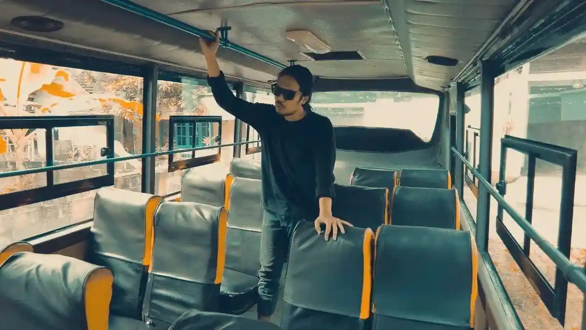 Rilis Single 'Kudu Lali', Apri Damai Populerkan Kosakata Bahasa Jawa
