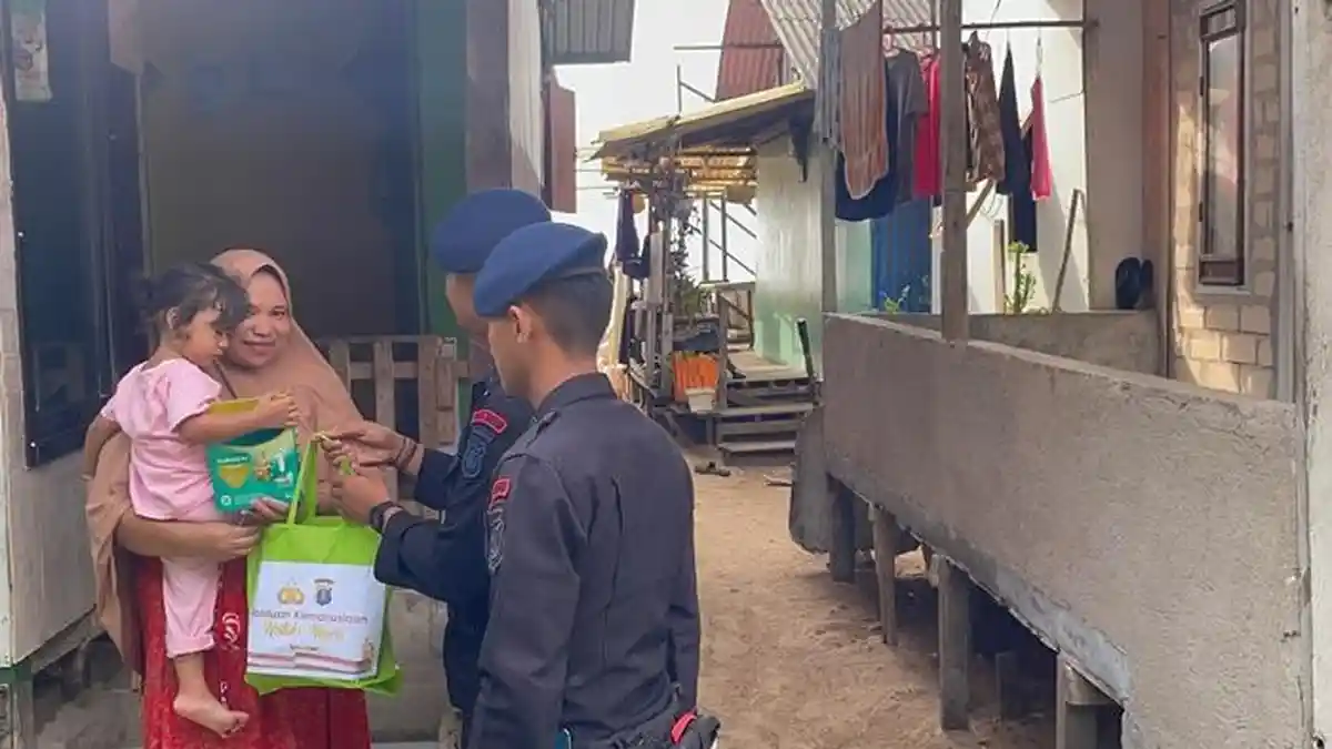 4 Dus Susu Formula Dikirim ke Warga Manggar Balikpapan yang Terkena Stunting