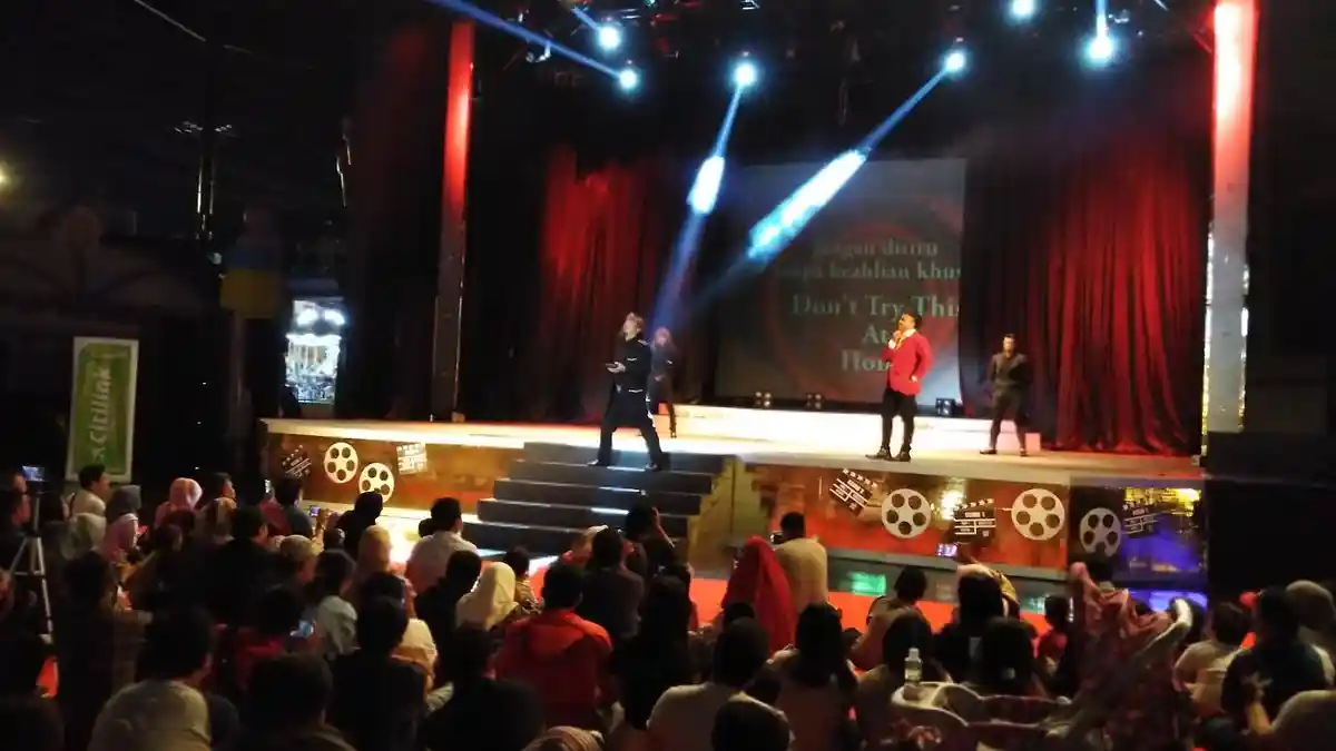 Limbad Datangkan 2.500 Orang ke Trans Studio Theme Park Makassar