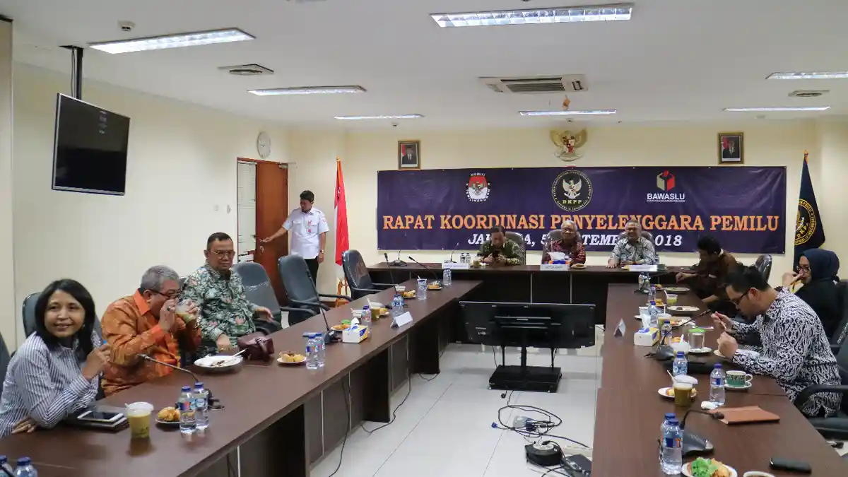 DKPP-KPU-Bawaslu Gelar Pertemuan Bahas Mantan Koruptor Daftar Caleg