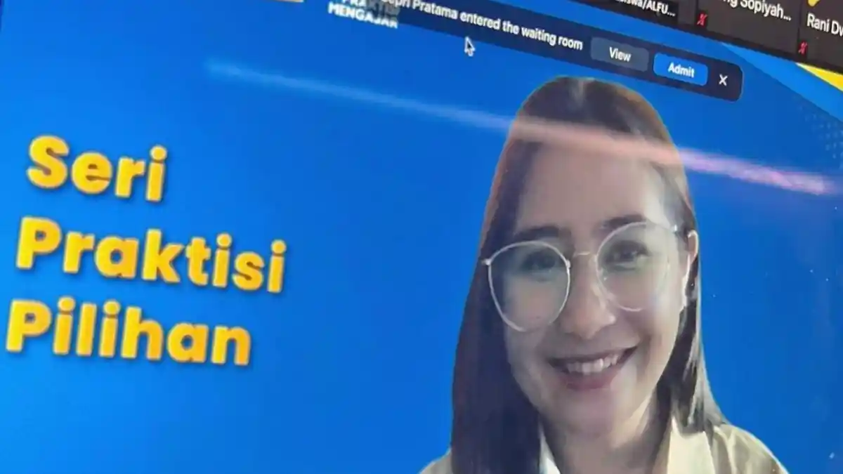 Jadi Dosen Prakitisi, Prilly Latuconsina Kaget Dengar Permintaan Mahasiswanya: Senang Deh!