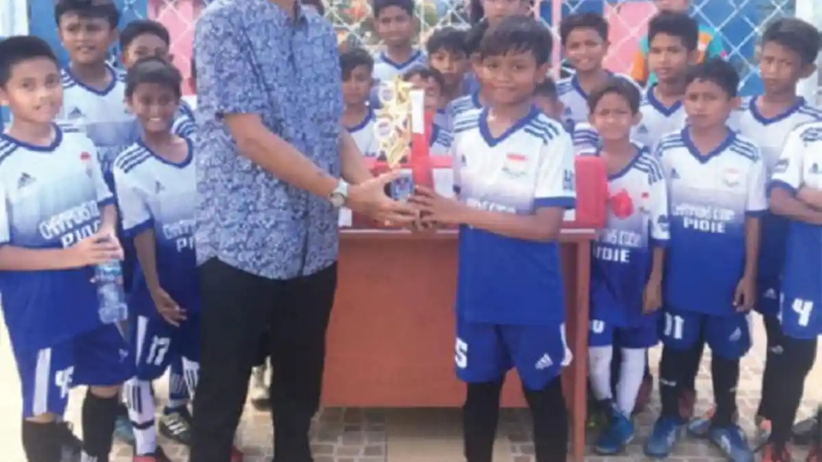 Tuan Rumah Juara Trofeo SSB Champions