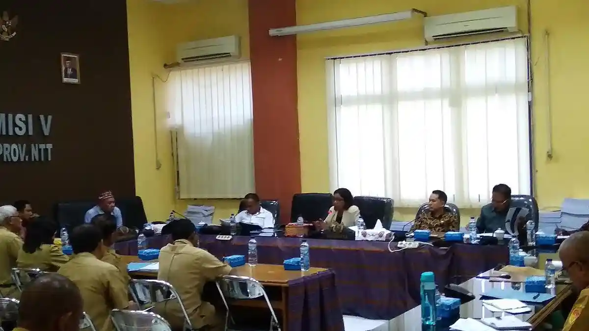 Komisi V DPRD NTT Gelar RDP dengan Dinas Dikbud NTT, Ini yang Dibicarakan