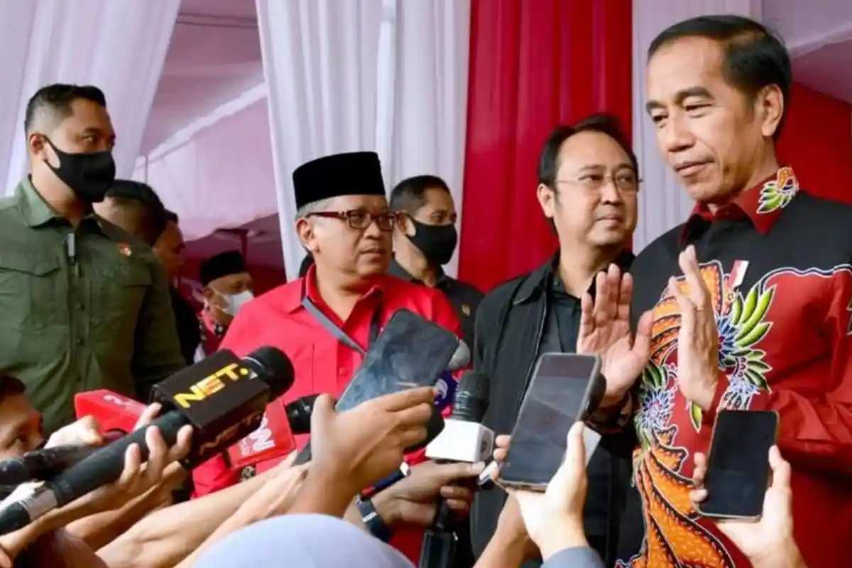 Gubernur Papua Lukas Enembe oleh KPK, Jokowi: Semua Sama di Mata Hukum
