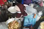 penjual-gorengan-viral-karena-kebal-panas.jpg