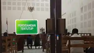 Sidang-perdana-kasus-pembunuhan-seorang-siswi-SMP-MBC-Ohe-tertutup-di-PN-Maumere.jpg