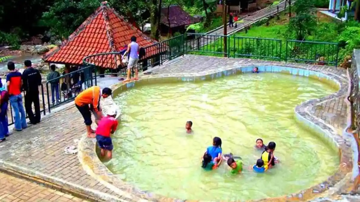 5 Tempat Wisata di Bogor yang Terdapat Pemandian Air Panas, Bisa Redakan Stres