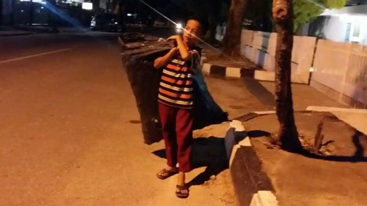 Cuma Dapat Rp 20.000 Sehari, Pemulung Anak: Saya Bukan Pengemis