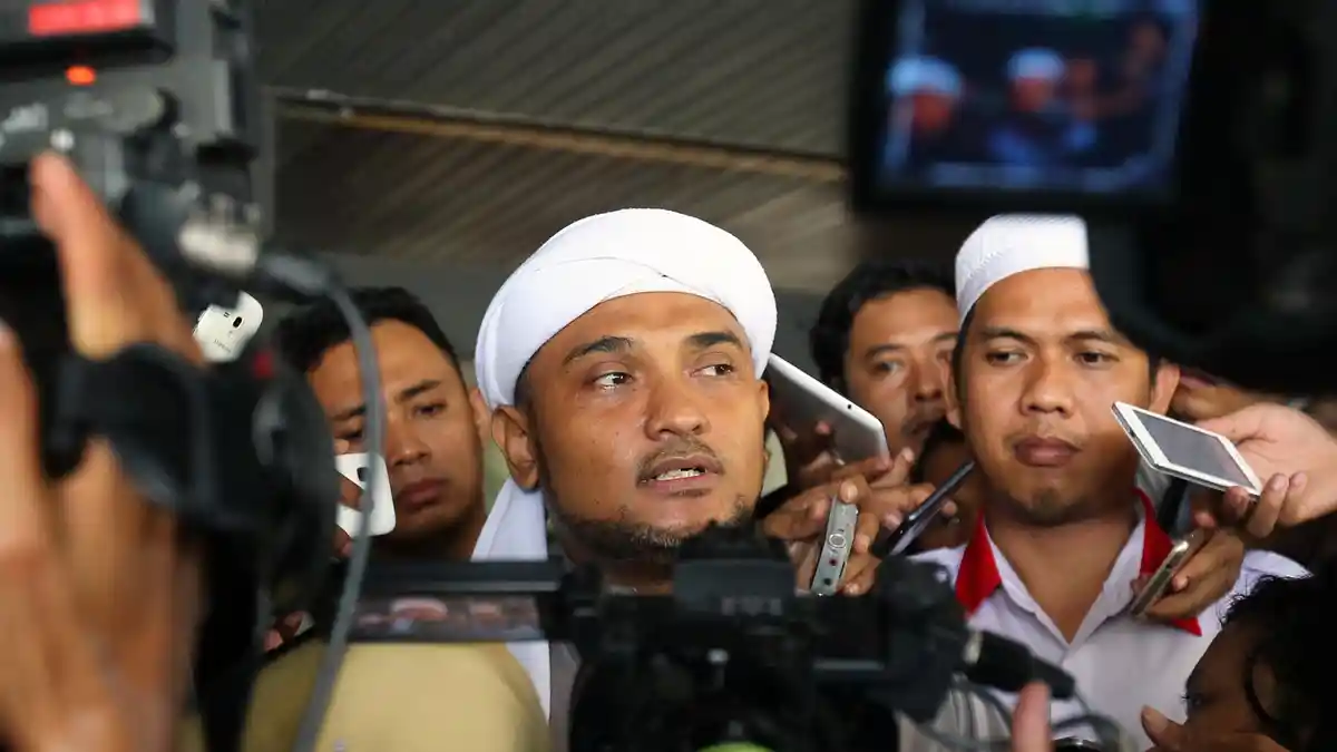 Blokir Akun Dakwah, Massa 121 Gelar Aksi di Kantor Facebook