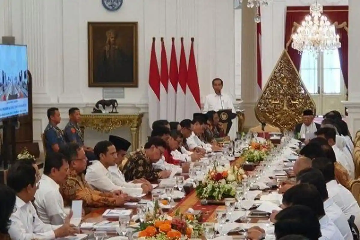 Istana Kepresidenan Larang Pejabat Kunker ke Luar Negeri Akibat Kasus Covid-19 Kembali Meningkat