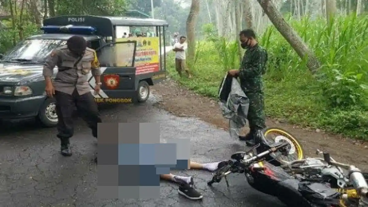 Kecelakaan Maut Tadi Pagi Pukul 05.00, Pelajar SMP Tewas Mengenaskan, Motor Korban Tabrak Batu Candi