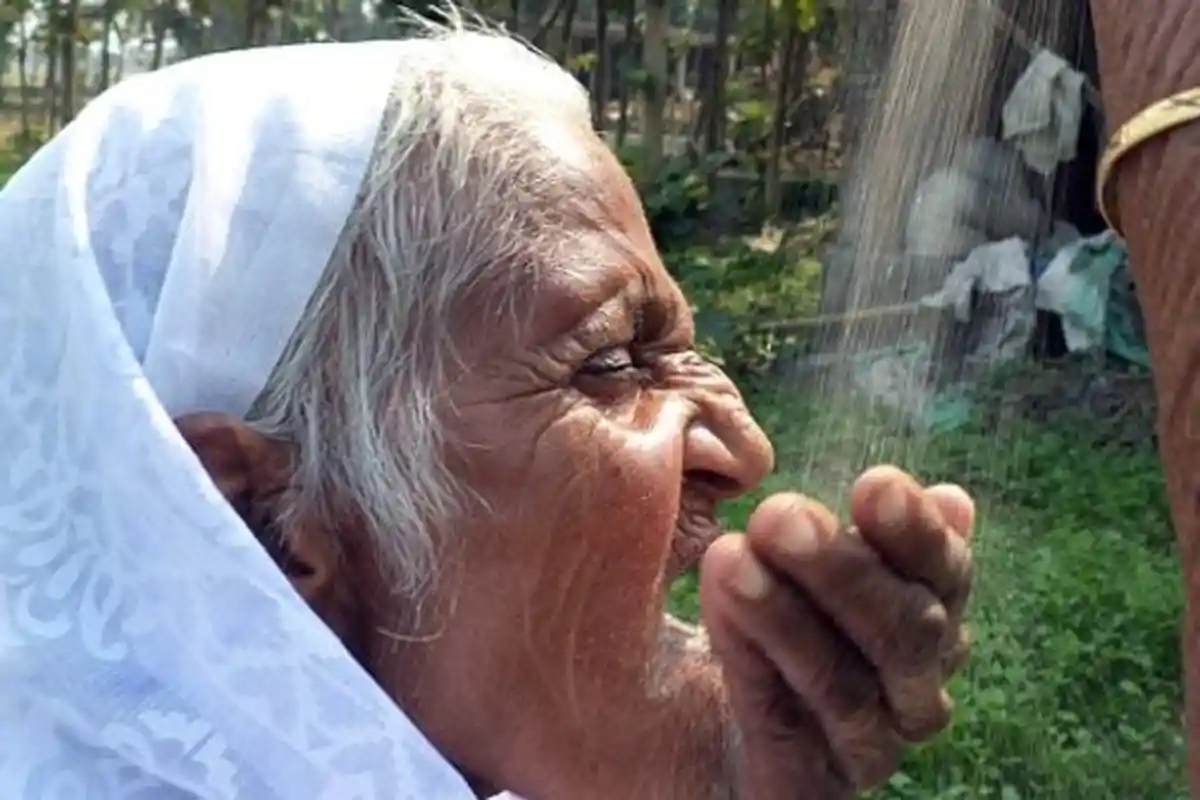 Makan Pasir 2 Kilogram Setiap Hari, Rahasia Hidup Sehat ala Nenek Kusma Selama 6 Dekade