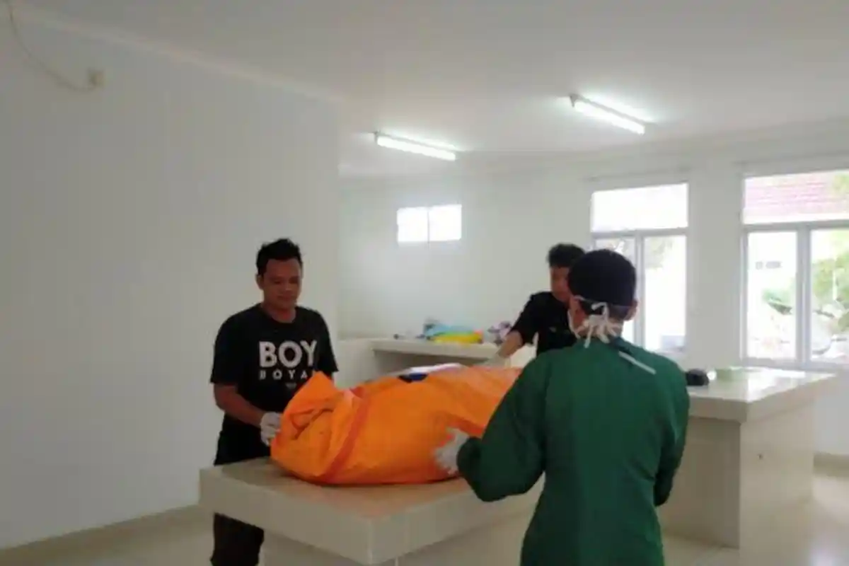 Pria Asal Purwodadi Ditemukan Rekannya Sudah Membusuk Dirumah Kontrakan, Sempat Mengeluh Masuk Angin