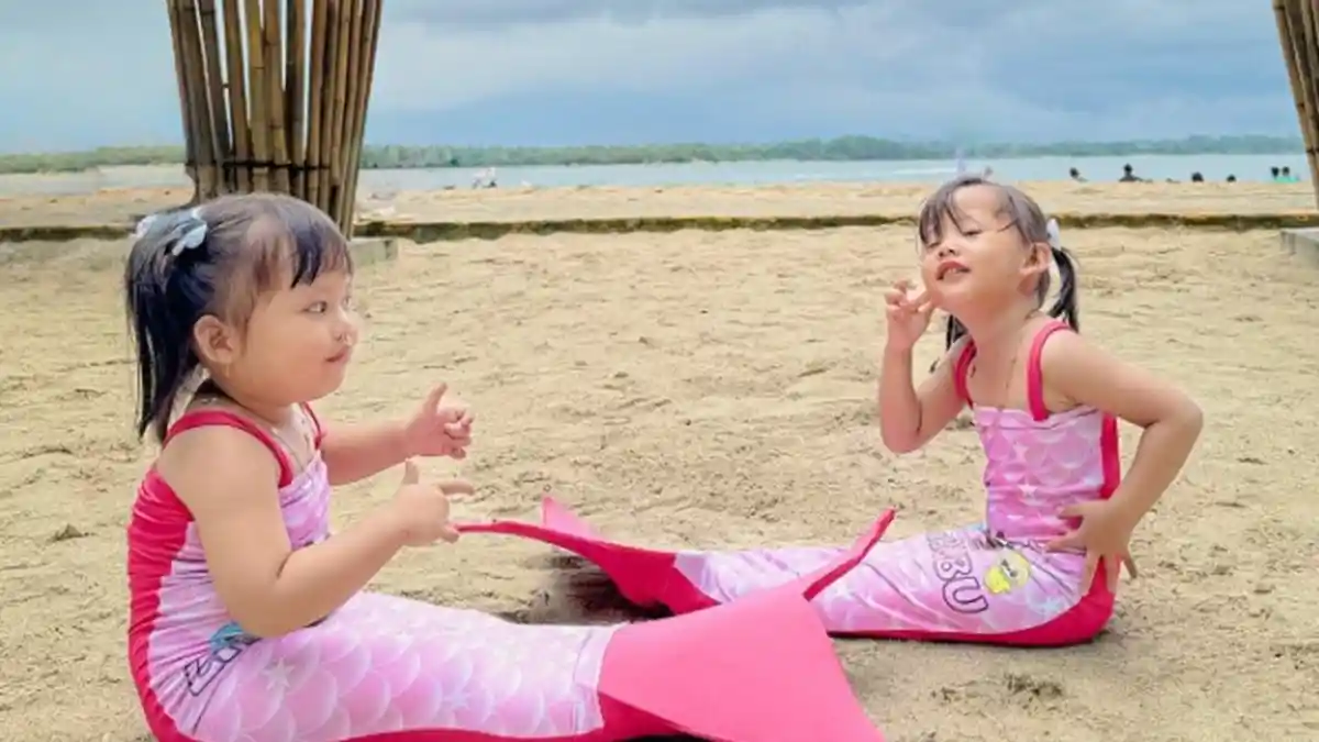 Jadi Little Mermaid di Bagus Beach Walk, Tempat Seru-Seruan Bareng Anak