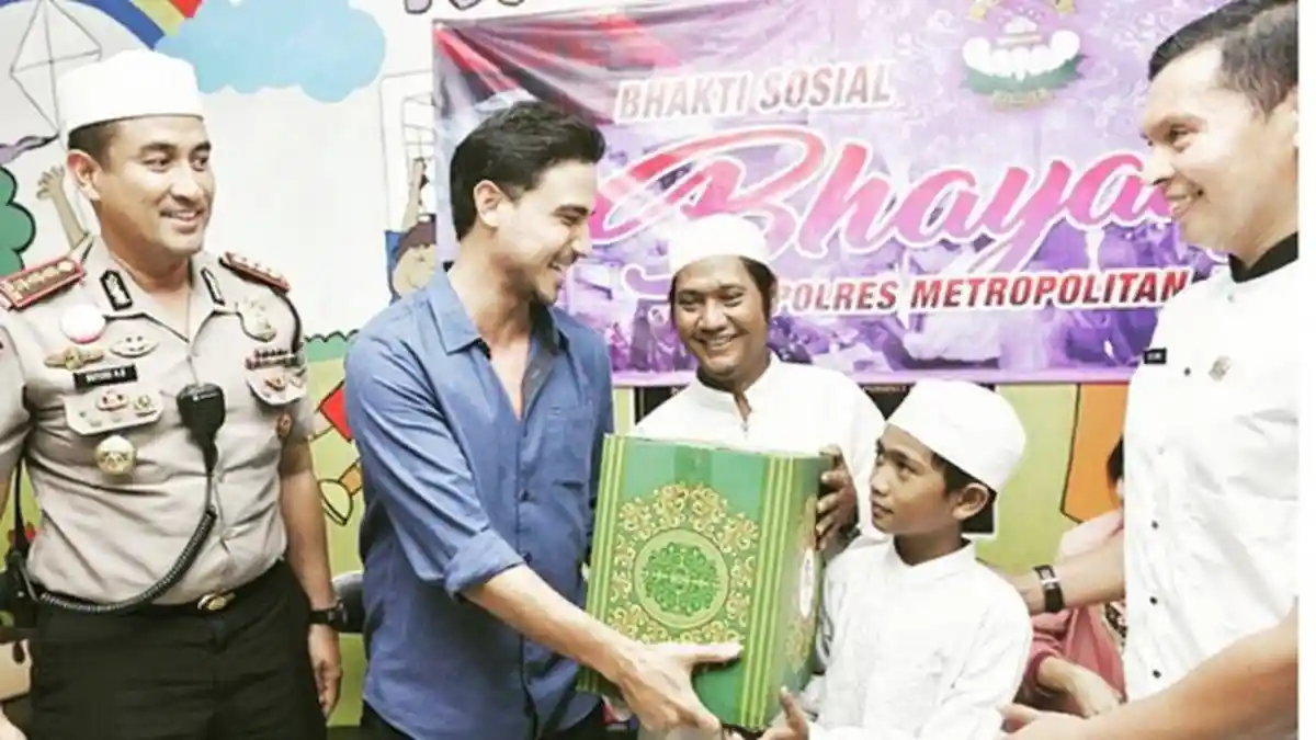 Ketampanan Hamish Daud Dapat Saingan! Ini Dia Orangnya