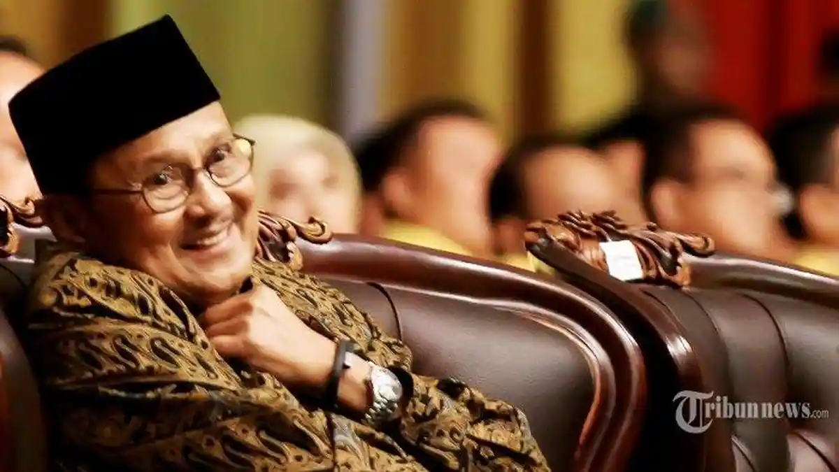 Rayakan Idul Fitri Sekaligus Ulang Tahun, Kebahagiaan BJ Habibie Komplit!