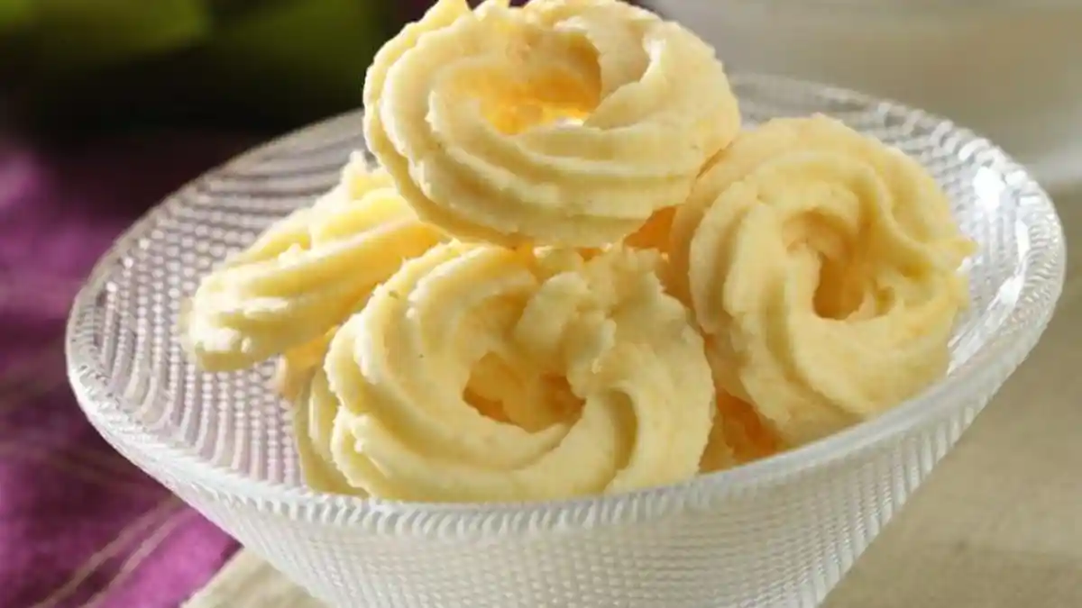 Resep Membuat Kue Sagu Keju Super Simpel, Cocok untuk Isi Toples ...