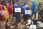 tersangka-mempraktikkan-bagaimana-ia-menginjak-korbannya_20171129_164438.jpg