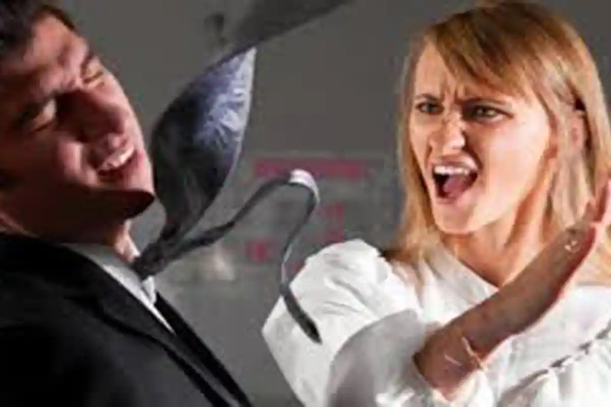 UNIK! Jelang Piala Dunia 2018, Pria Kekar di Rusia Saling Tampar Untuk Rebut Hadiah ini