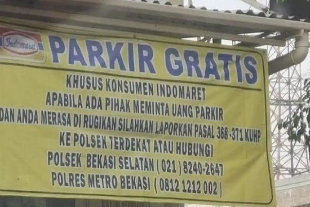 Kata Polres Metro Bekasi soal Foto Viral Spanduk Lapor Polisi jika Diminta Uang Parkir di Indomaret