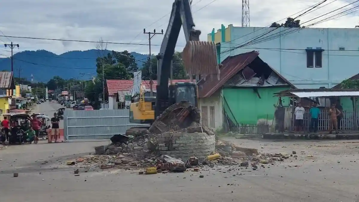 Tugu Jagung Boalemo Dirobohkan Tuai Pro dan Kontra dari Warga: Seperti Lihat Sejarah Dibongkar