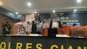 menangkap-puluhan-pengedar-narkoba-berbagai-jenis-di-Cianjur-Kamis-1192025.jpg