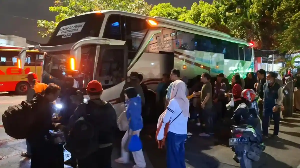 Puncak Arus Balik Lebaran 2026 di Terminal Tanjung Priok, Lebih dari 1.000 Pemudik Berdatangan