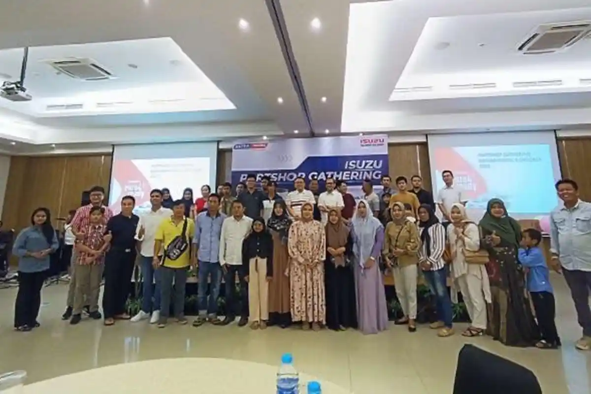 Gelar Gathering Bersama Rekan Bisnis, Astra Isuzu Cabang Kalsel Bagi Doorprize