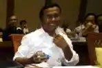 Dahlan Iskan Masukkan Botol Aqua ke Baju