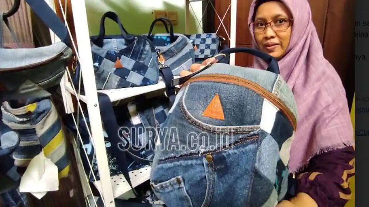 Ibu di Kota Blitar Sulap Limbah Celana Jeans Pekerja Tambang Jadi