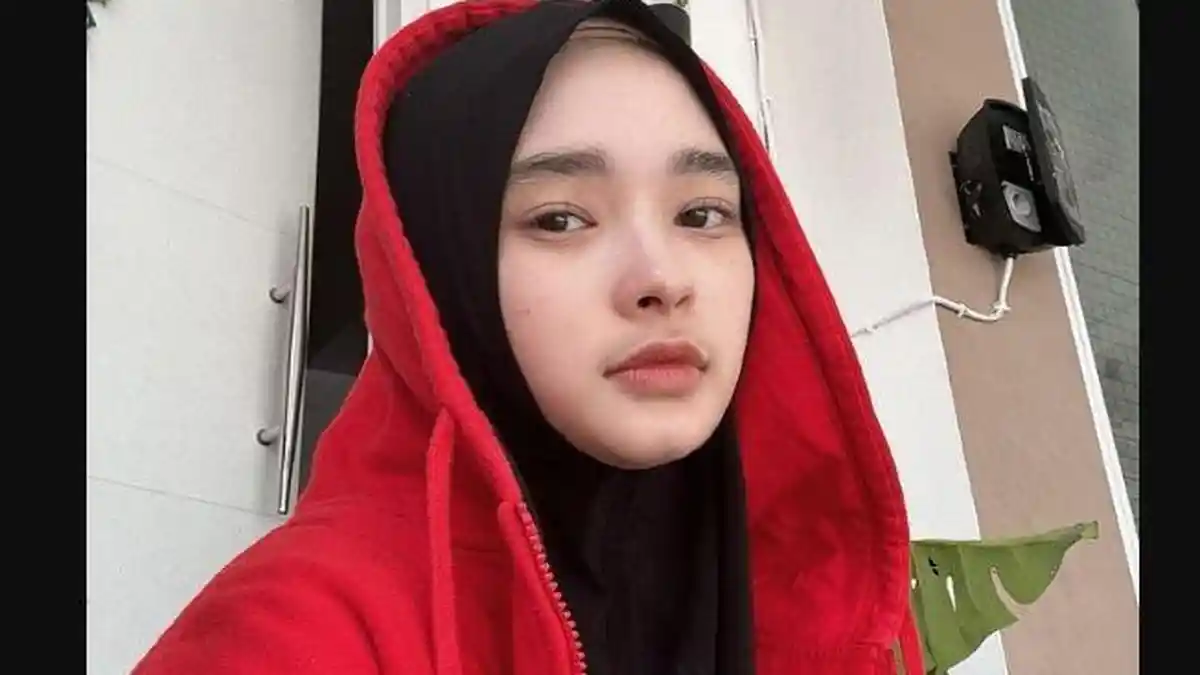 Lady Nayoan Bak Berikan Kode ada Pria yang Sedang Dekati Inara Rusli