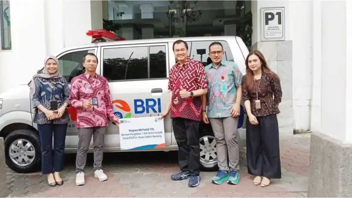 BRI Bandung Dewi Sartika Serahkan Bantuan Mobil Jenazah Kepada RSHS ...