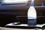 botol-air-minum-dalam-mobil_20180201_143307.jpg