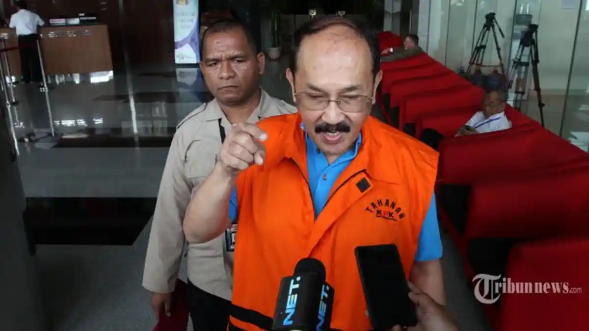 Dipecat Sebagai Pengacara oleh Peradi, Karier Fredrich Yunadi Tamat?