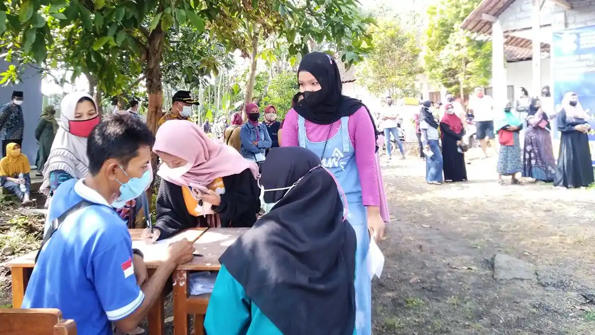 Komisi IX DPR RI Dorong Percepatan Vaksinasi 1.000 Dosis di Kendal