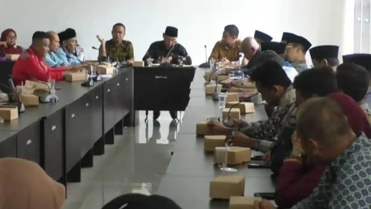 FKHD Lombok Timur Desak DPRD Bentuk Pansus untuk Proses Pengangkatan ...