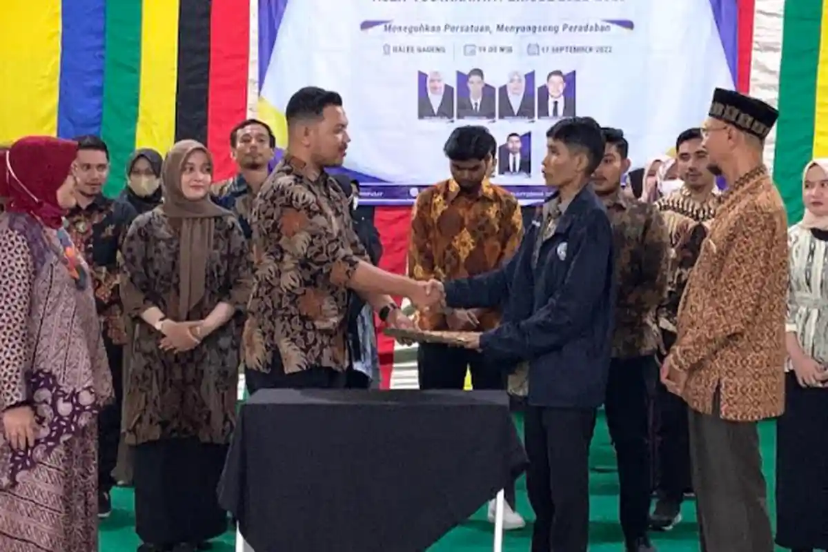 Guru Besar UGM Sampaikan Petuah pada Pelantikan Himpunan Mahasiswa Pascasarjana Aceh-Yogyakarta