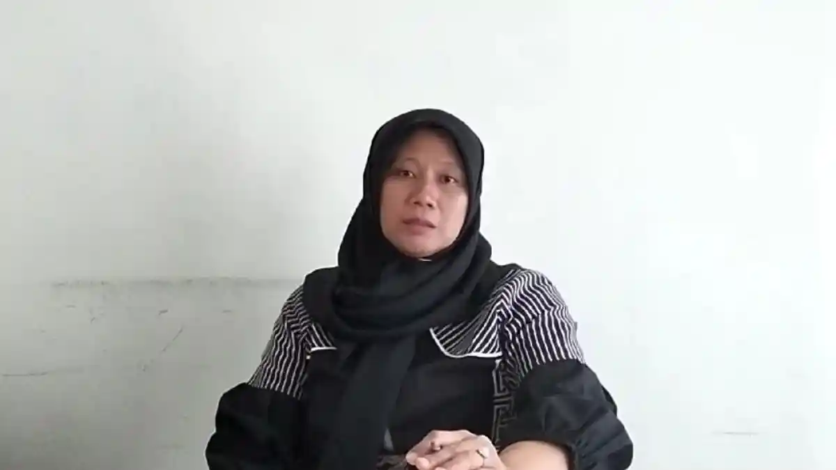 Puluhan Warga Datangi Bawaslu Lampung Timur Kecewa Pilkada Hanya 1 Calon