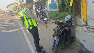kecelakaan-maut-di-pantura-batang-korban-tewas.jpg