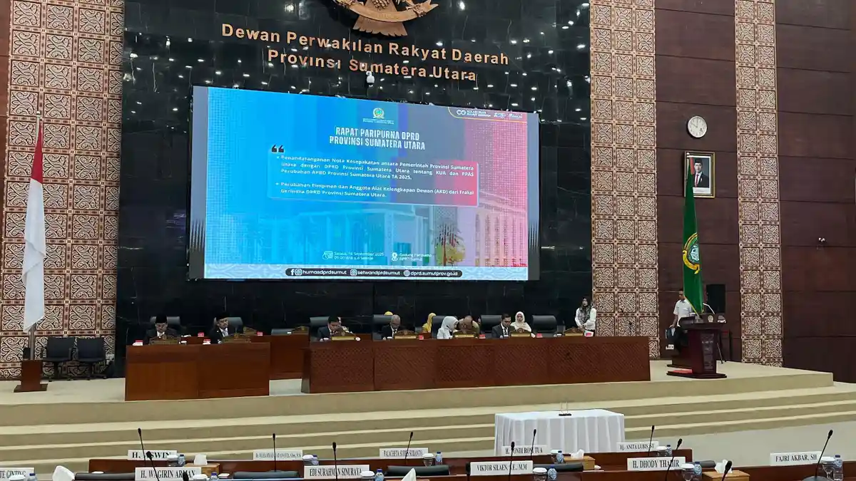 Ajie Karim Resmi Dicopot dari Sekretaris Komisi C DPRD Sumut setelah Viral Dugem Bareng Istri