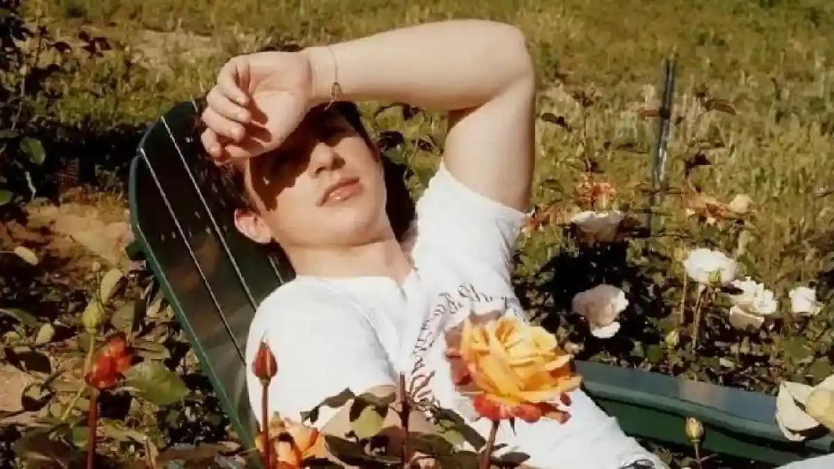 Lirik Lagu Hero - Charlie Puth, Lengkap dengan Terjemahannya