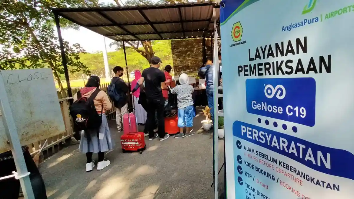 Mau Terbang ke Jawa atau Bali? Penumpang Bandara Lombok Wajib Vaksin dan Test PCR  
