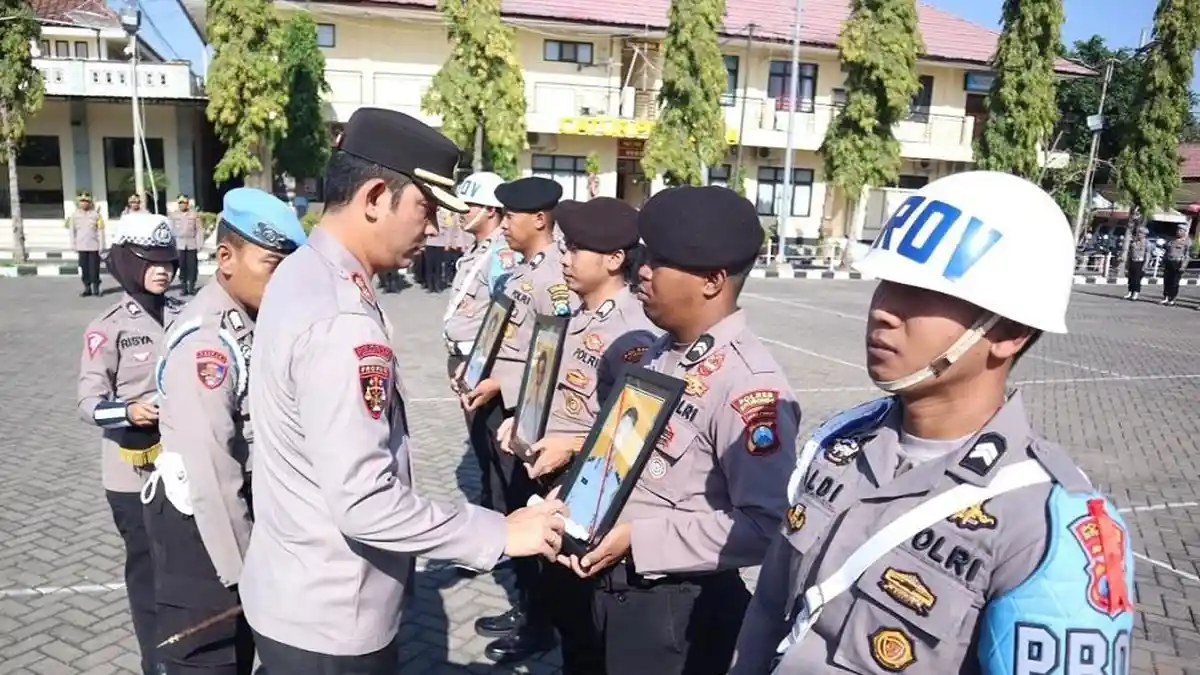 3 Polisi di Situbondo Dipecat Tidak Hormat, Mereka Terlibat Narkoba dan Mangkir Kerja Selama Sebulan