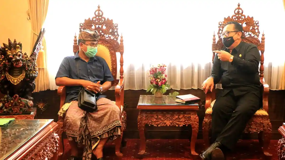 Obyek Wisata Monkey Forest Ubud Rencana Dibuka 5 November 2020 Mendatang