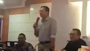 Ahok-saat-diskusi-di-Gereja-Hermon-Nunbaun-Sabu-Alak-Kota-Kupang-pada-Rabu-7-Februari-2024.jpg