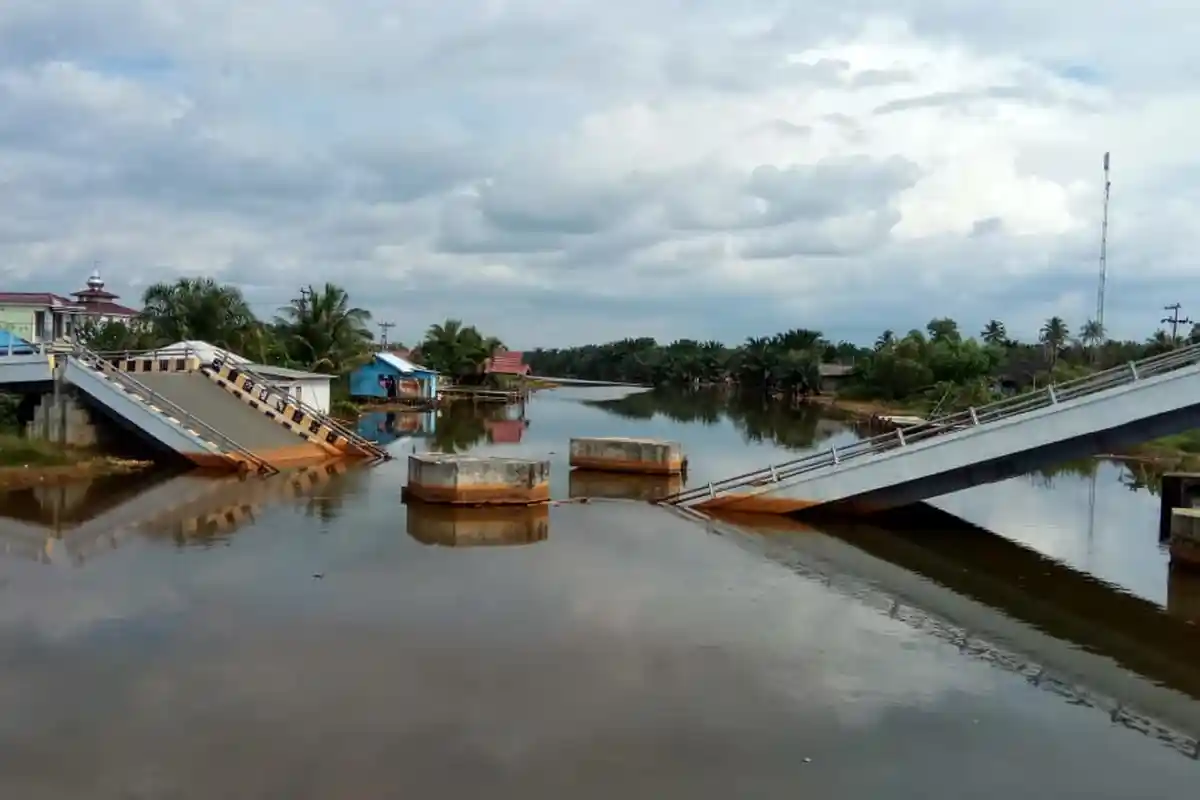 Pasca Ambruk pada 2017, Jembatan Mandastana Kabupaten Barito Kuala Mulai Dikerjakan - jembatan-mandasatana-di-desa-bangkit-baru-kecamatan-mandastana.jpg