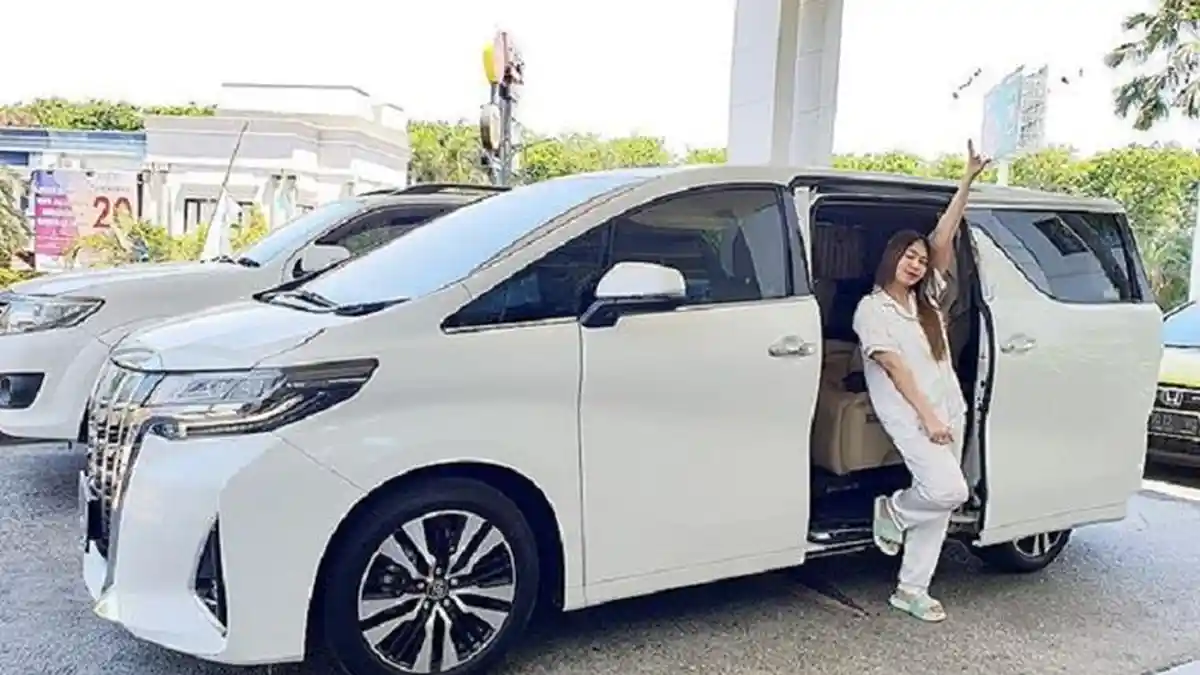 Curhat Sedih Via Vallen Usai Mobilnya Dibakar, Belum Perpanjang Asuransi, 3 Bulan tak Ada Pemasukan