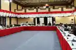Rapat-maletng.jpg